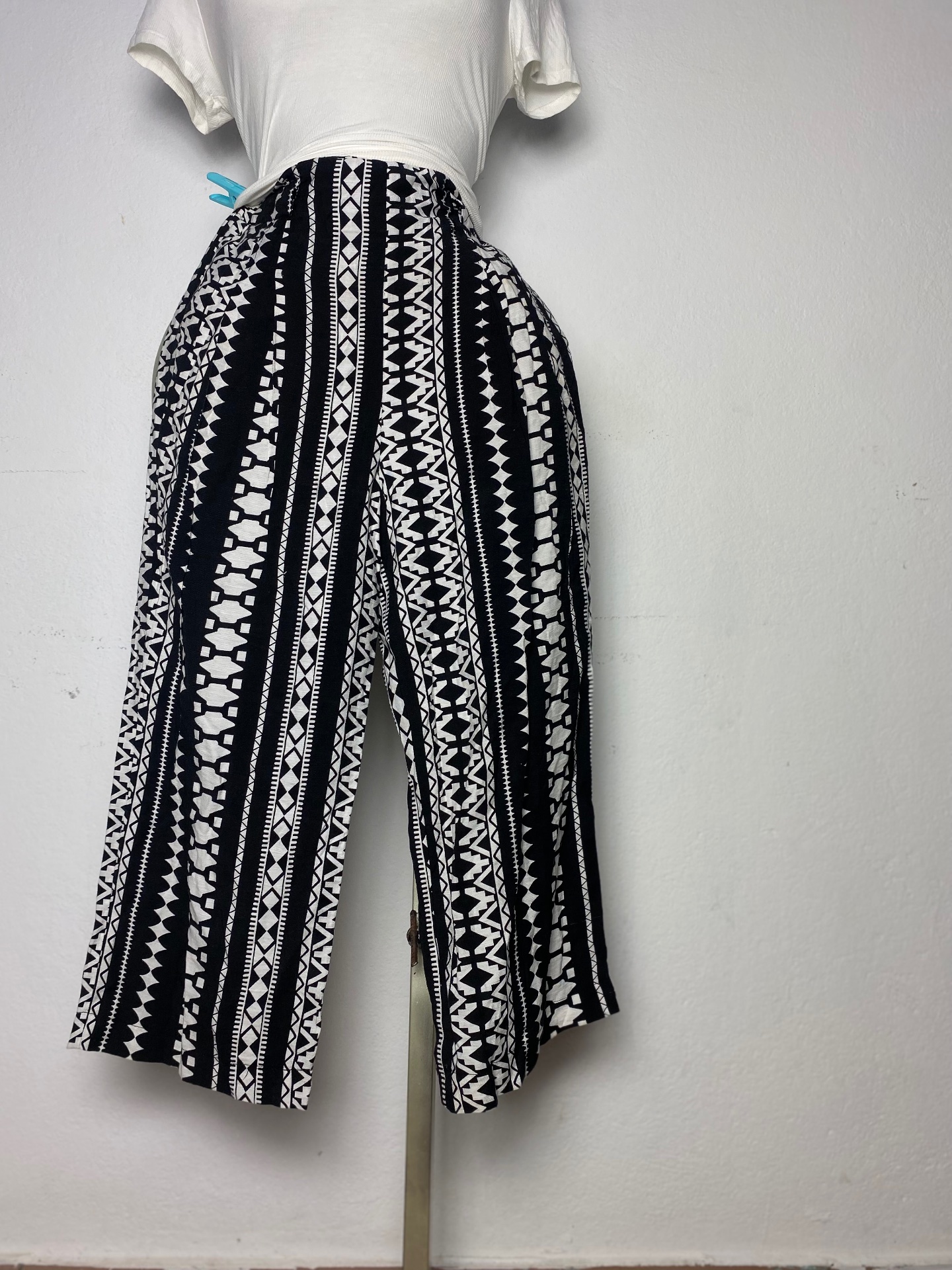 Pantalon évasé femme blanc noir taille M S L