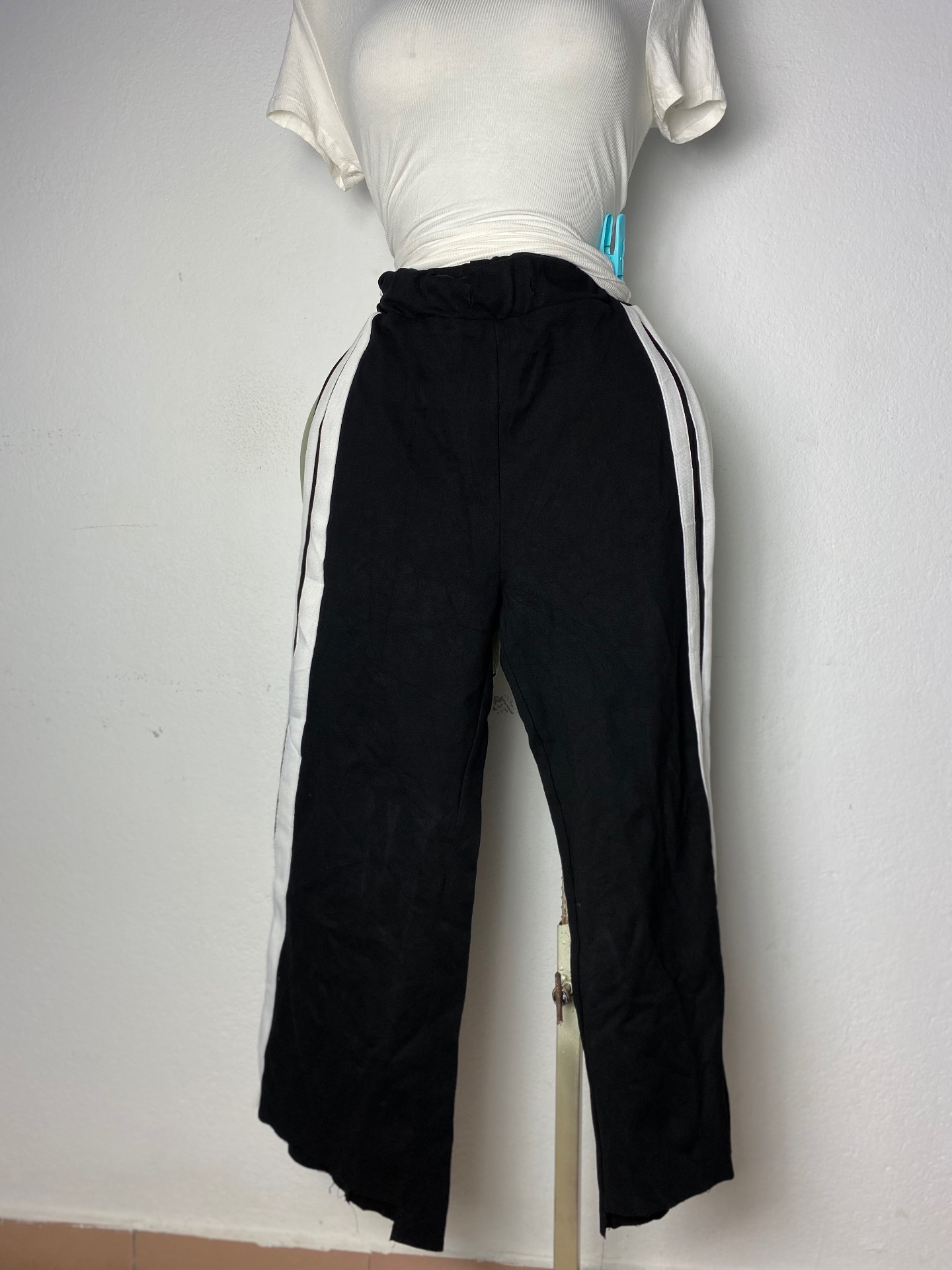 Pantalon noir rayé taille XS S