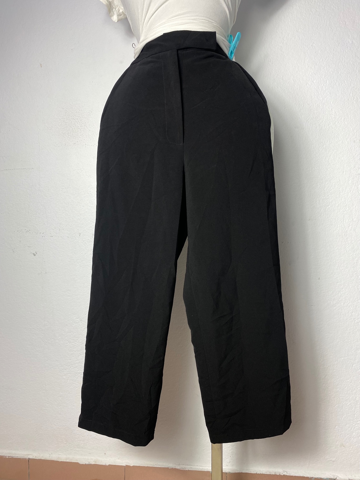 Pantalon noir taille haute