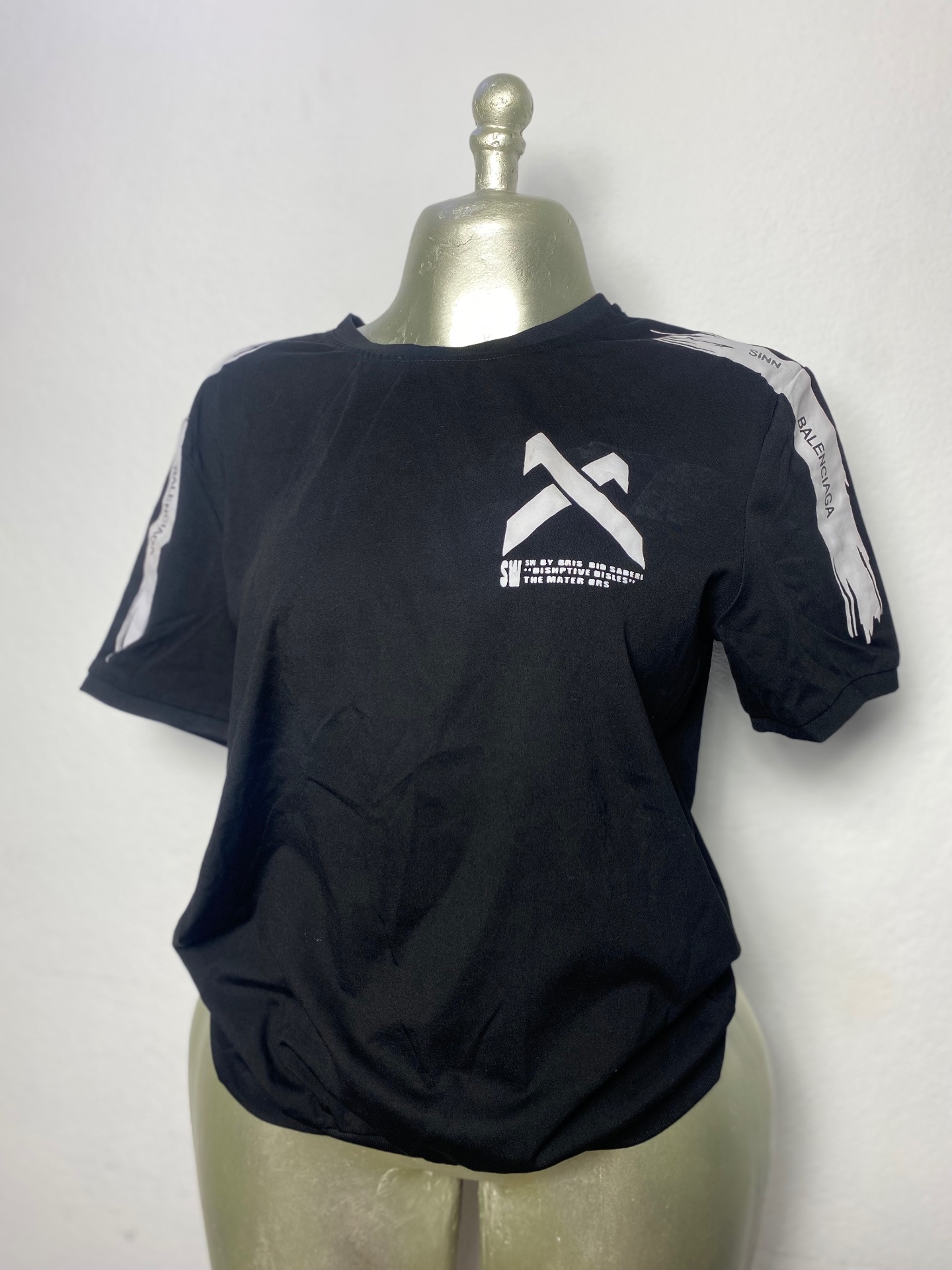 T-Shirt noir balanciaga taille M L XL