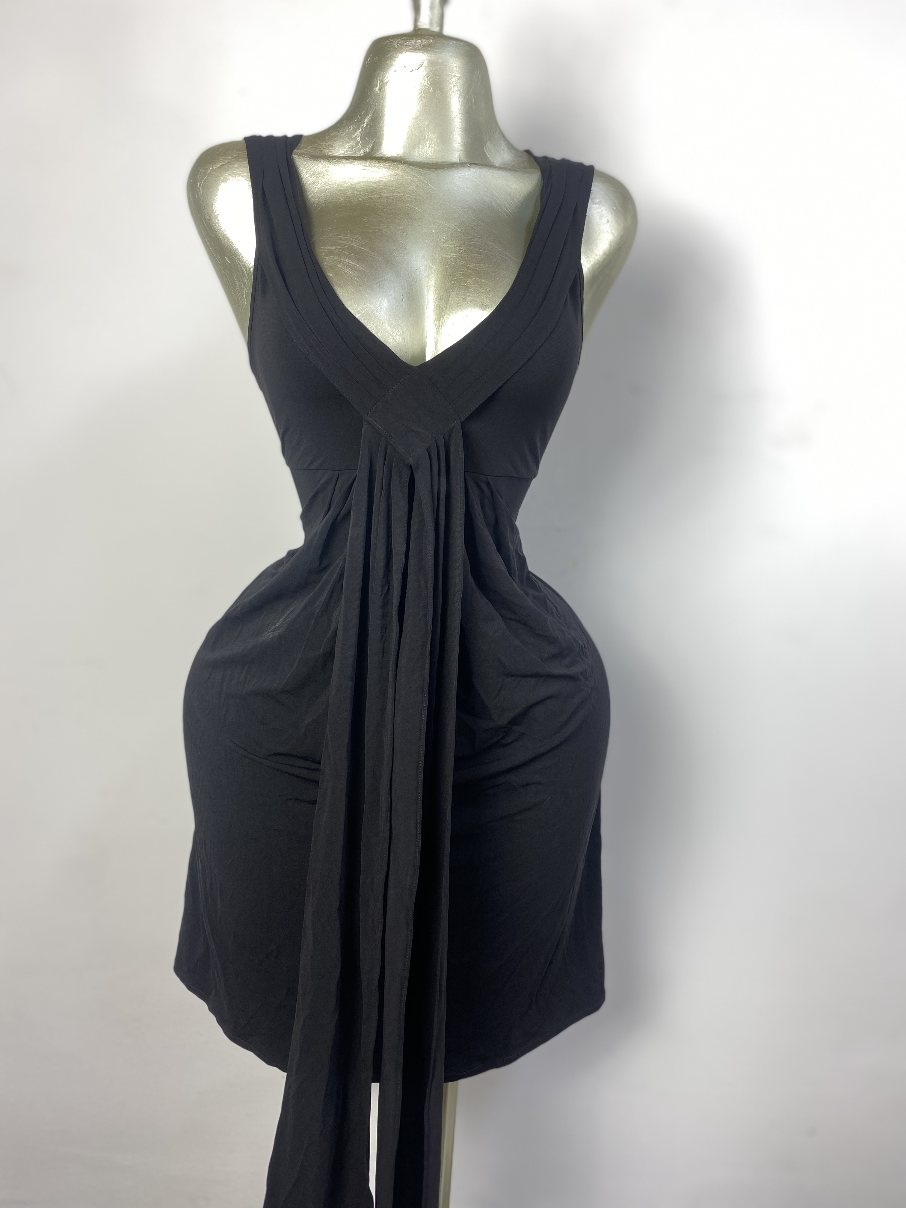 Robe élégante noire en coton